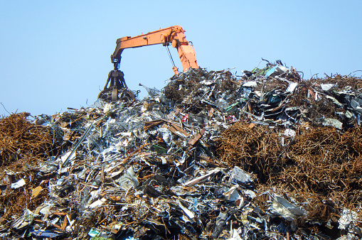 A pile of scrap metal piled up