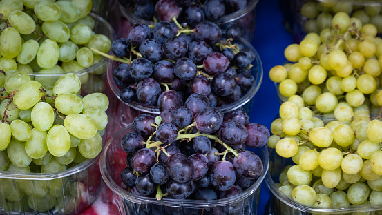 red and white grapes in the greengrocer