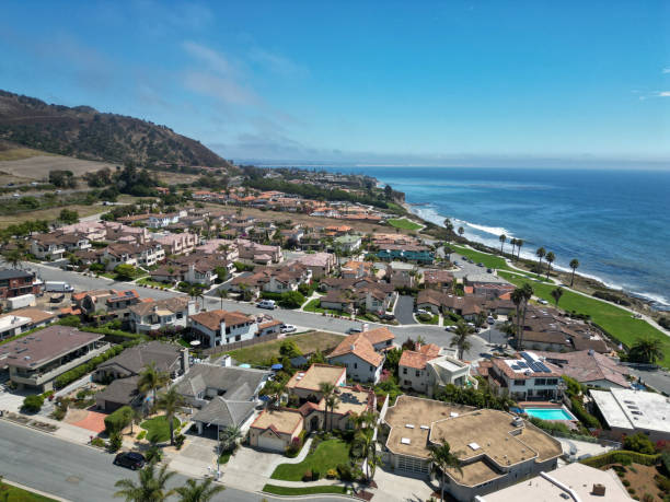 istock Luxury Homes and Condos 1615898199