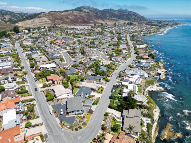 istock Luxury Homes and Condos 1615899892