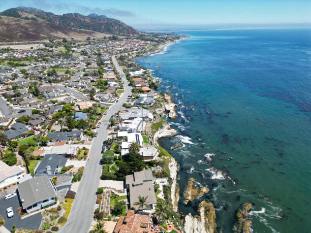 istock Luxury Homes and Condos 1615900232