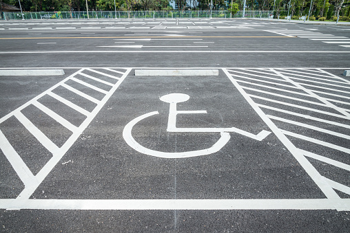 Verkeersbord parkeerplaats voor invalide persoon