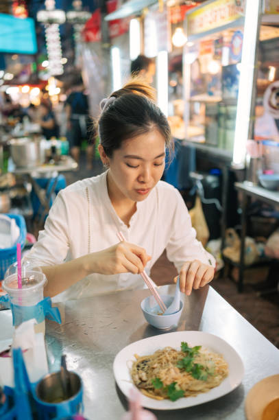 istock Streetfood lover 1616579375
