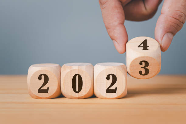 istock Countdown to 2024. Loading year from 2023 to 2024. Business Idea, Creative, Thinking, brainstorm, Goal, Resolution, strategy, plan, Action, Change and New Year start concepts. 1616776137