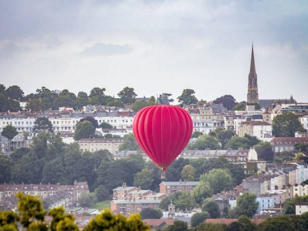 istock Red hot air balloon 1617043590