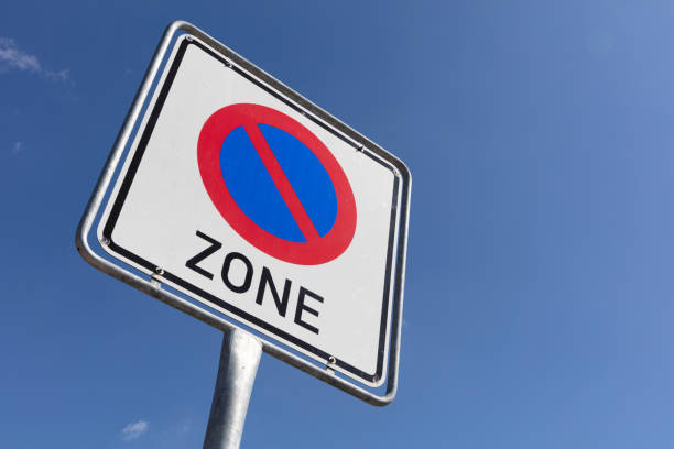 istock German road sign: start of no parking zone 1617151716