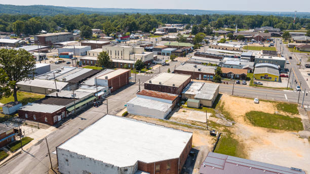 istock Hamilton - a small city in Alabama, on a sunny summer day. 1617176342