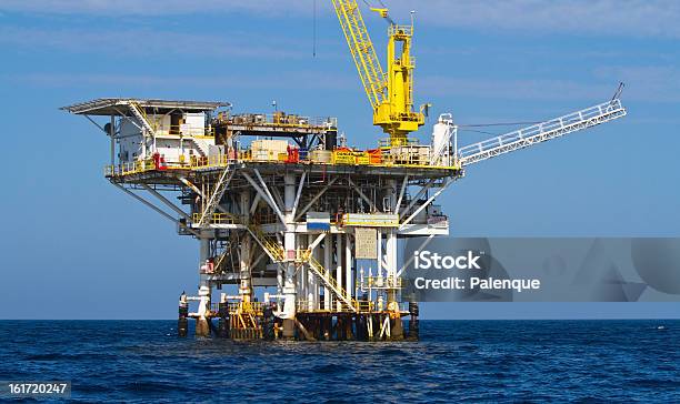 Pacific Ocean Offshore Oil Rig Drilling Platform California Stock Photo - Download Image Now