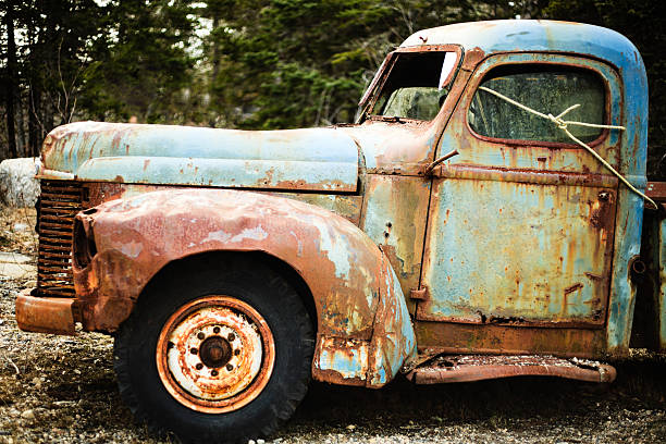 istock Abandoned old truck 161722104
