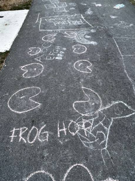 istock Children sidewalk Chalk Art 1617483963