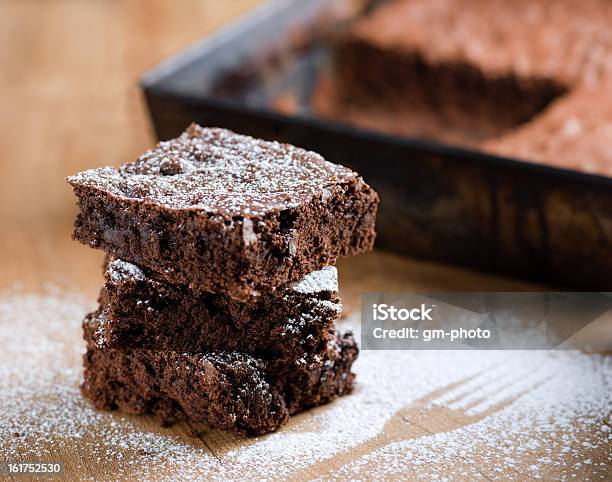 Photo libre de droit de Brownies Au Chocolat banque d'images et plus d'images libres de droit de Brownie - Brownie, Sucre glace, Sans gluten