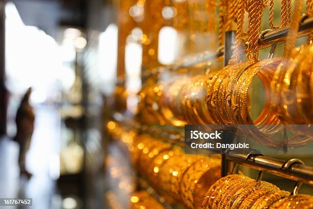 Украшения С Золотой Рынок Gold Souk Дубая — стоковые фотографии и другие картинки Золото - Золото, Золотой, Сук