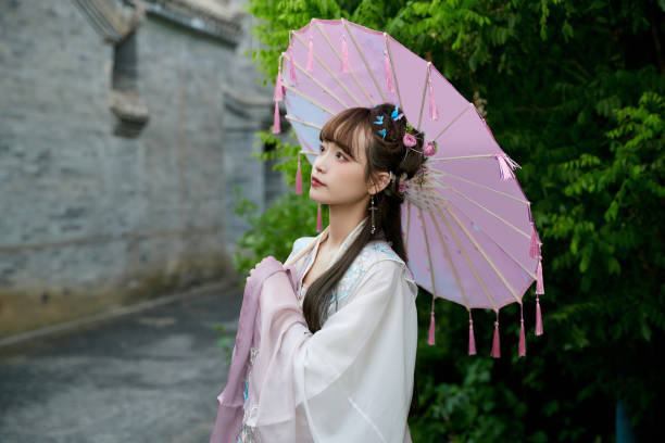 istock An Eastern beauty dressed in ancient attire 1617767583