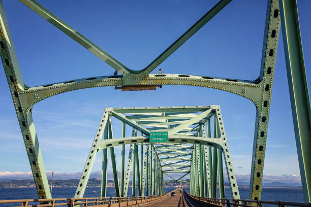 istock Astoria–Megler Bridge 1617949322