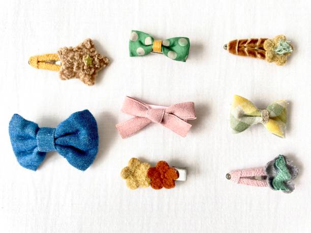 istock girls hair clips 1618058624
