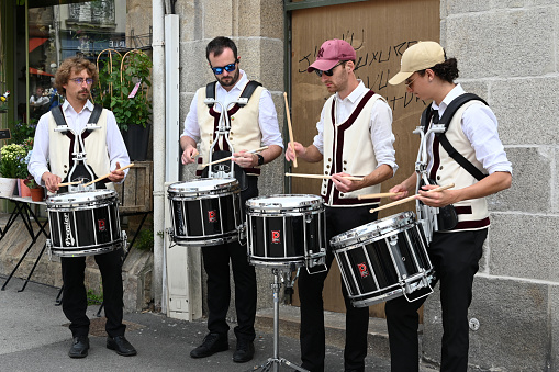 Vannes, France, august 15, 2023 : Elven bagad drum players at the Festival d'Arvor