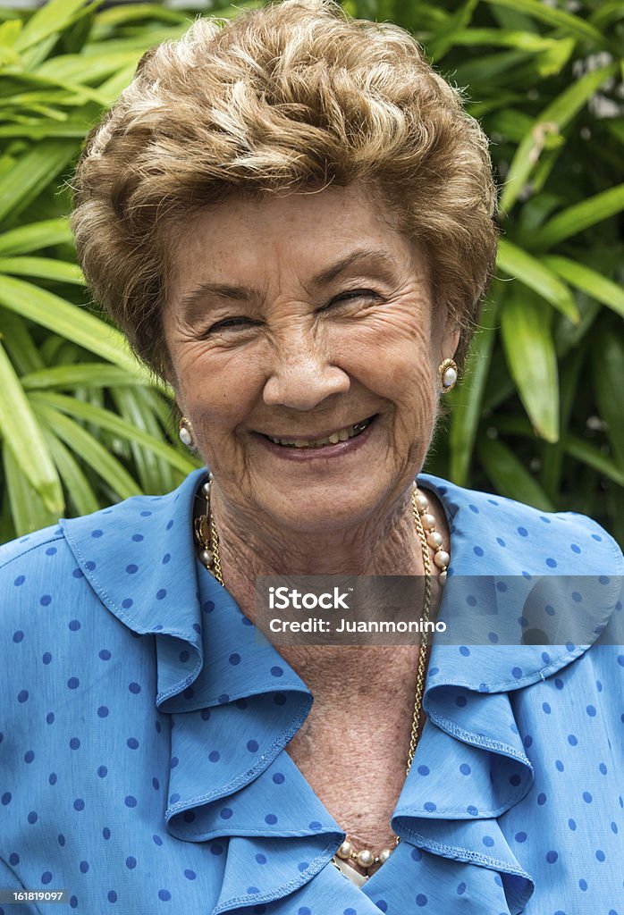 Felice donna Senior - Foto stock royalty-free di 70-79 anni