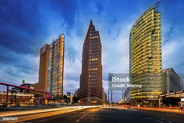 Berlin Potsdamer Platz Stockfoto und mehr Bilder von Berlin - Berlin, Potsdamer Platz, Abenddämmerung