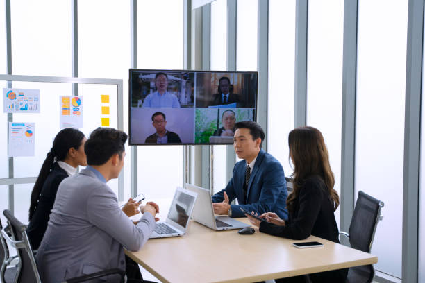 istock Employee are meeting and planning. 1618236431