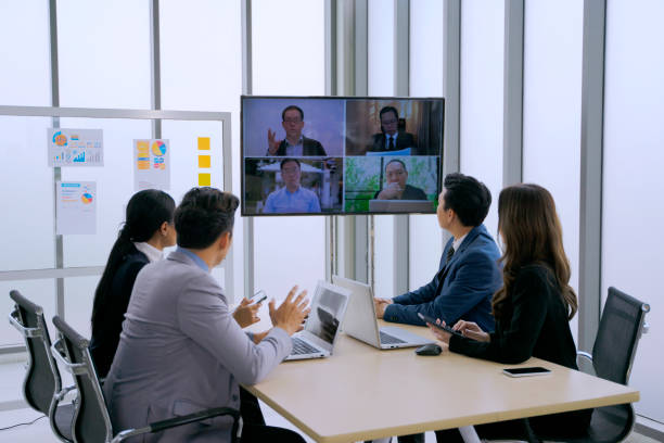 istock Employee are meeting and planning. 1618236434