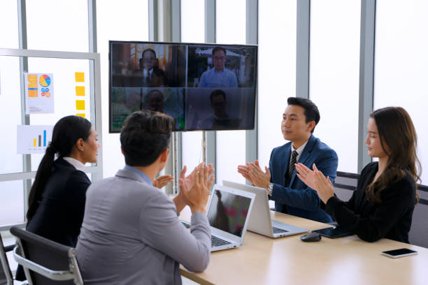 istock Employee are meeting and planning. 1618237521