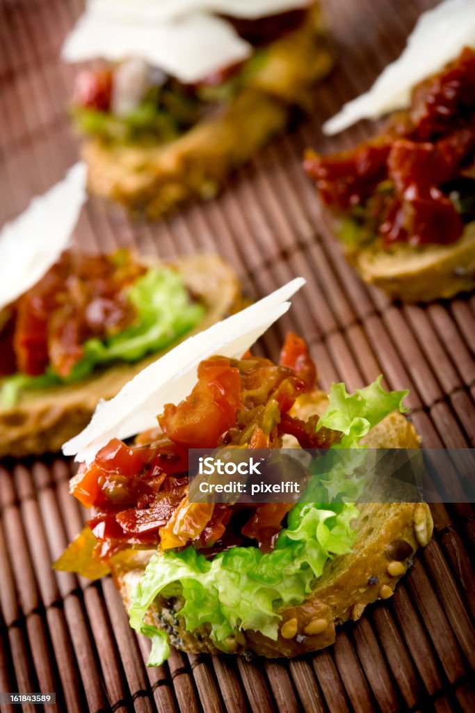 Pequenos sanduíches - Foto de stock de Buffet - Refeições royalty-free