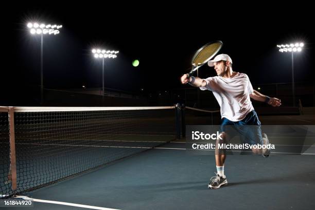 Giocatore Di Tennis - Fotografie stock e altre immagini di Tennis - Tennis, Campo sportivo, Notte