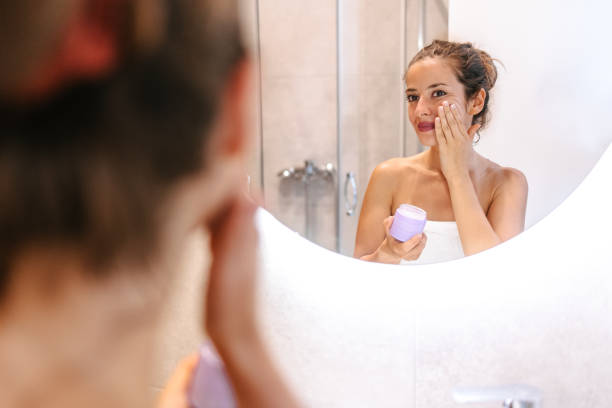 istock Morning skin care 1618543183