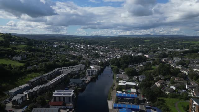Totnes, South Devon, England: DRONE VIEWS: The River Dart on the approach to the town of Totnes (Clip 6)