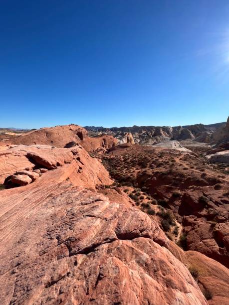 istock Beautiful red sandstone rock structure - Valley of Fire State Park - Nevada 1618910243