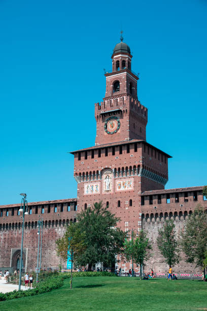 castello sforzesco (castello sforzesco) dettagli della fortificazione medievale situata a milano. italia - milan italy italy castello sforzesco color image foto e immagini stock