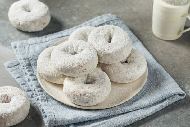 istock Homemade Sweet Powdered Sugar Donuts 1619160257