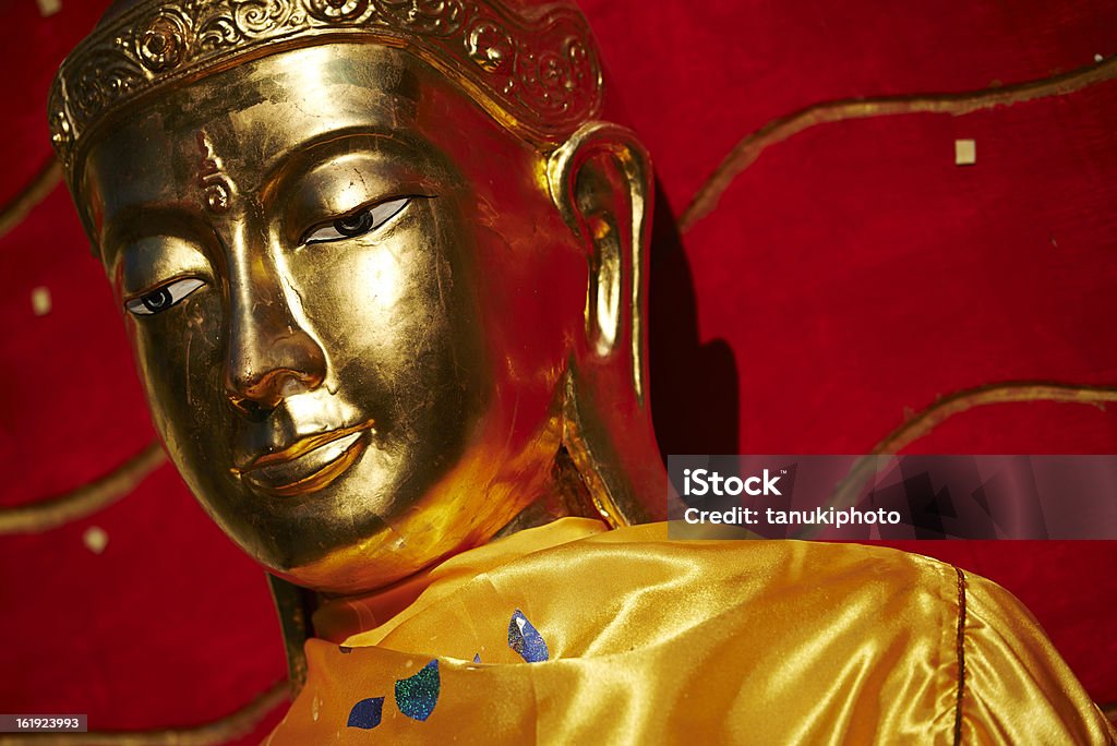 Статуя Будды - Стоковые фото Азиатская культура роялти-фри