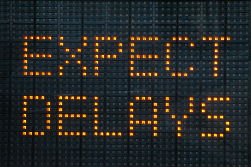 Road construction sign telling motorists to expect delays