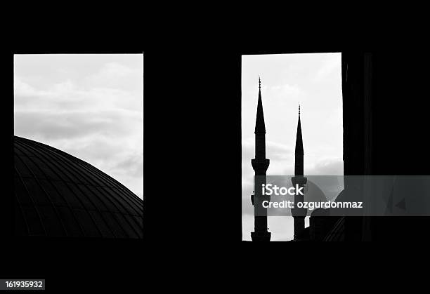 Mezquita Azul En Estambul Foto de stock y más banco de imágenes de Aire libre - Aire libre, Anochecer, Arquitectura