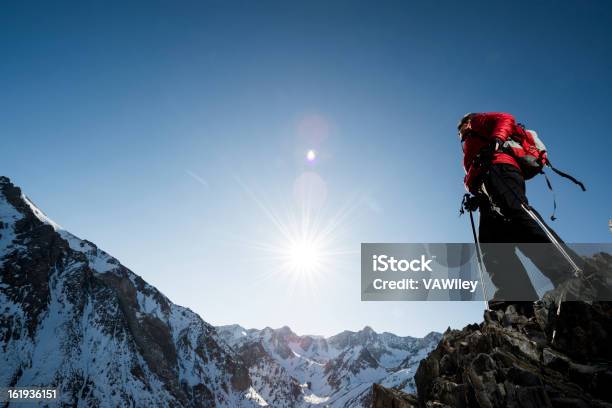 Imponente Foto de stock y más banco de imágenes de Actividad - Actividad, Aire libre, Aislado