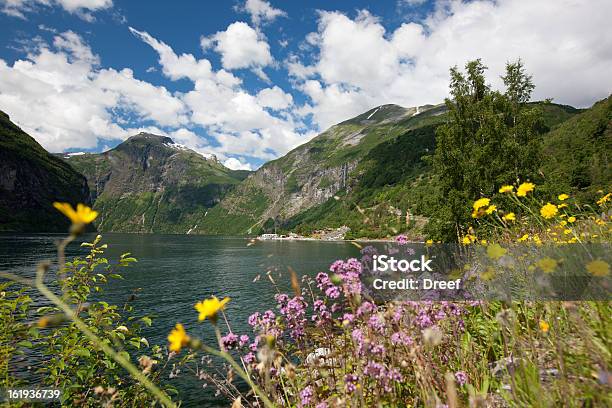 Noruega - Fotografias de stock e mais imagens de Ao Ar Livre - Ao Ar Livre, Atividade Recreativa, Azul