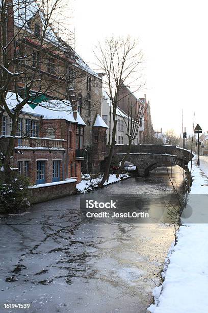 Bruges Sera - Fotografie stock e altre immagini di Belgio - Belgio, Bruges, Neve