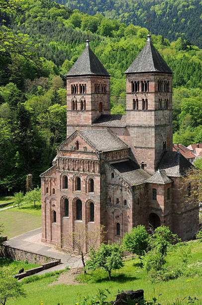 o roman abadia de murbach em alsácia - murbach imagens e fotografias de stock