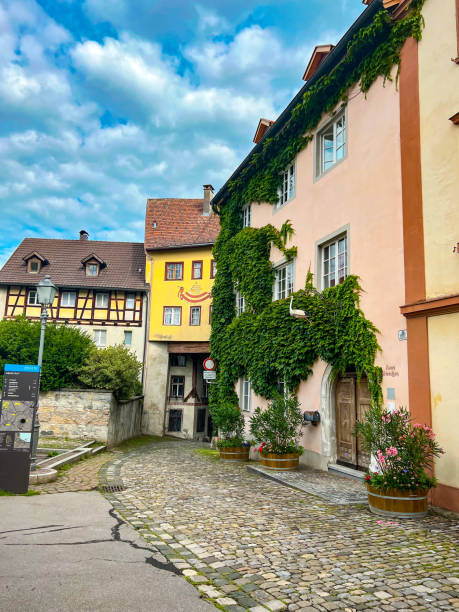 istock Cozy park in Bregenz Upper town - Oberstadt 1619498863