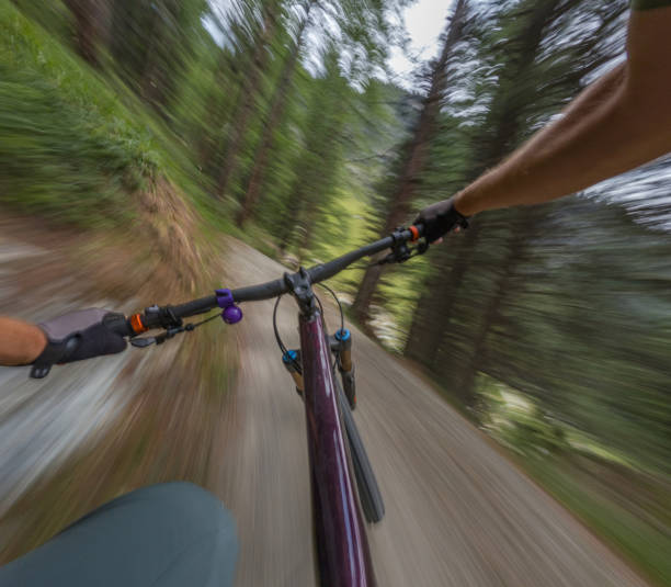 istock Mountain biker descends mountain ridge 1620295354