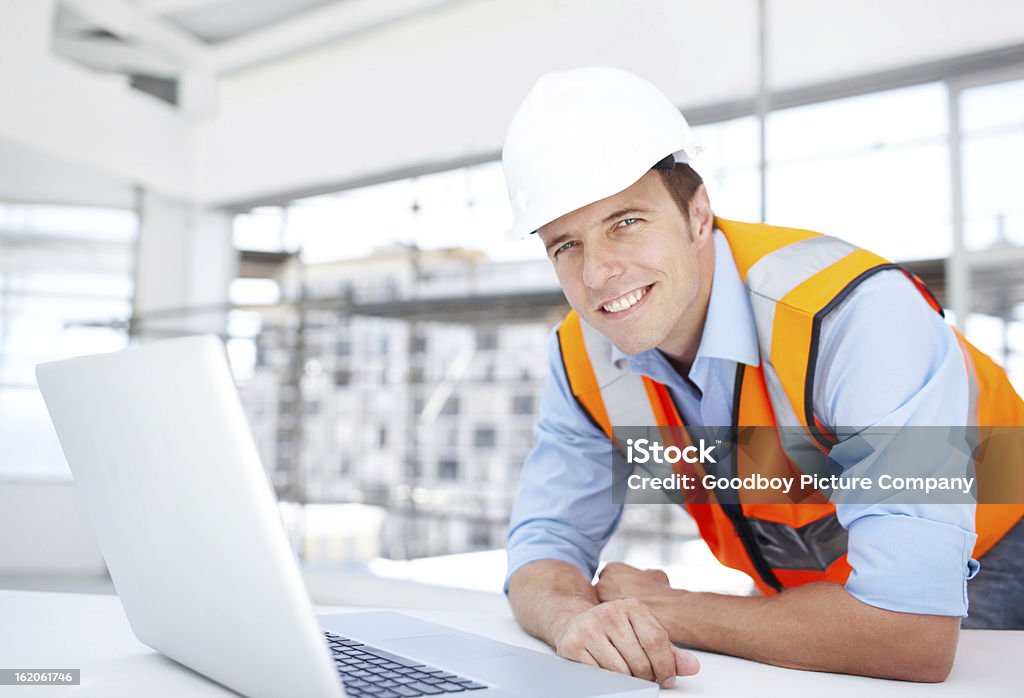 Tutto il duro lavoro sta per essere remunerato - Foto stock royalty-free di Computer portatile