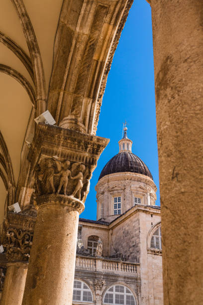 dubrovnik cathedral in the old town of dubrovnik, croatia - ribbed vaulting imagens e fotografias de stock