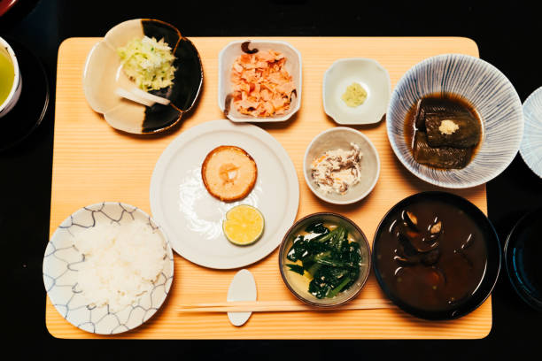 istock Meals to eat at the inn 1620914394