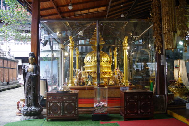 istock Gangaramaya temple in Colombo 1621019324
