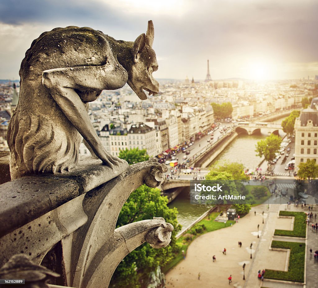 Gargouille sulla Cattedrale di Notre-Dame, Francia - Foto stock royalty-free di Cattedrale di Notre-Dame - Parigi