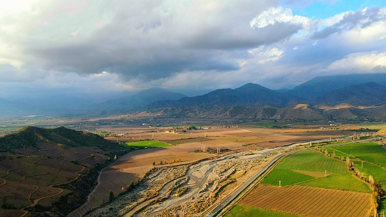 Vista aérea del valle del aconcagua