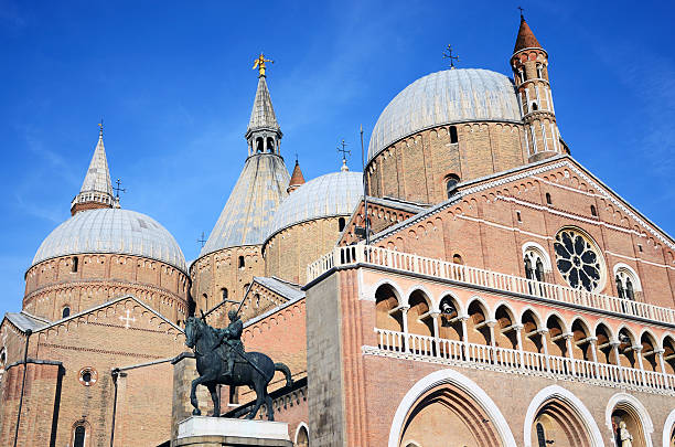 basilica of st. anthony, padua, italy - padua stockfoto's en -beelden