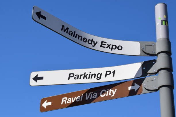 istock signs to parking and other places 1622477296