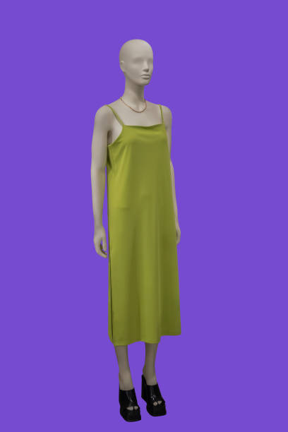 istock Full length female mannequin 1622525319